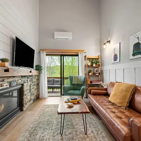 Renovated Ski In Out Condo King Bed Patio Grill